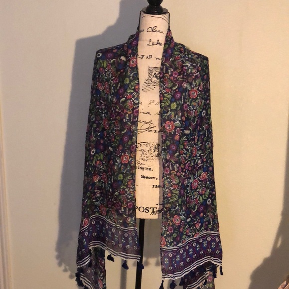 C. Wonder Accessories - C Wonder Flowery Shawl with Tassels